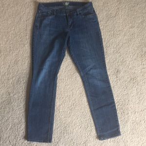 The “Flirt” jeans by Old Navy